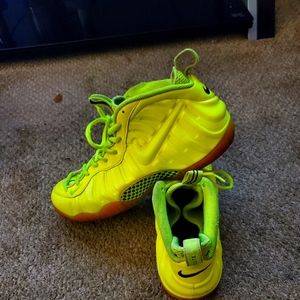 Nike Air Foamposite Pro Volt